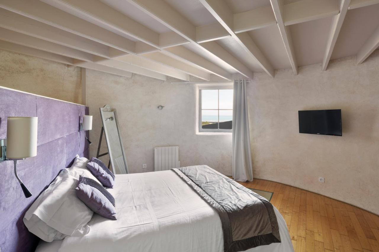 La Métairie du Vauhariot: Seaside Lodge with Mont Saint-Michel View Cancale Room photo